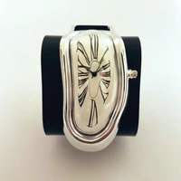 Kép 4/4 - Salvador Dali Elfolyó Idő Unisex Karóra