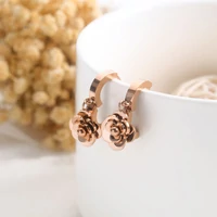 Kép 4/7 - Rosegold Nemesacél Rózsavirág Női Fülbevaló