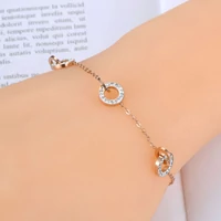 Kép 4/5 - Rosegold Nemesacél Női Karkötő - Kör Medálokkal
