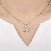Kép 3/4 - Rosegold Acél Hópehely Női Nyaklánc